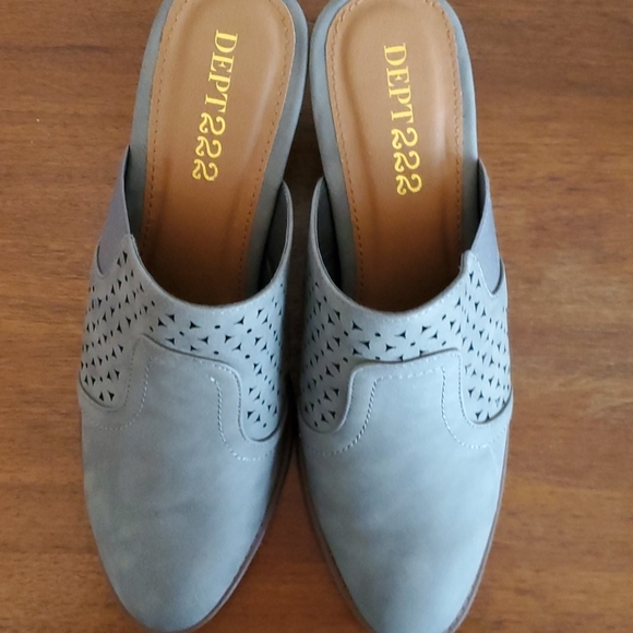 Cute grey mules NWT - Picture 2 of 6